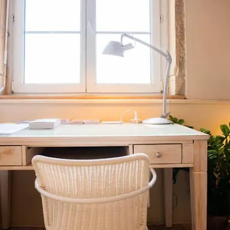 Le Woody Authentique Des Canuts Apartment *